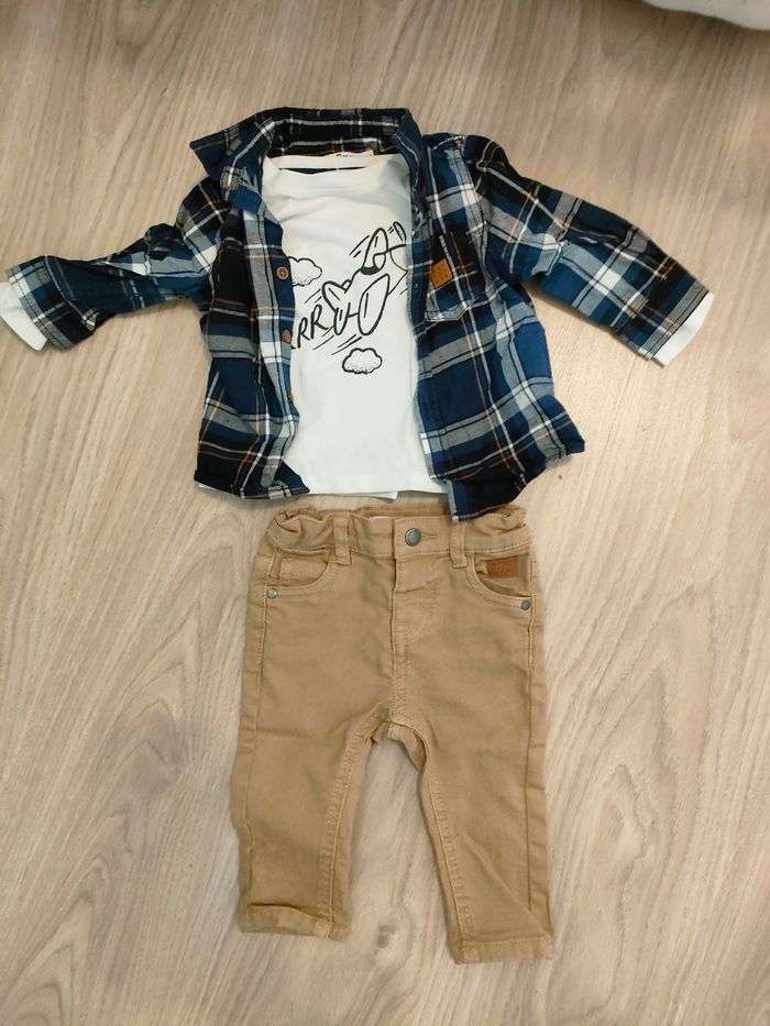 Lot vêtements 6 mois - photo numéro 10