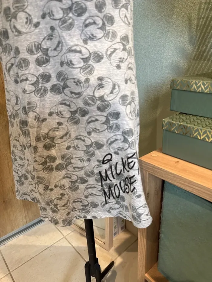 Jolie chemise de nuit, sans manches Mickey femme - photo numéro 2