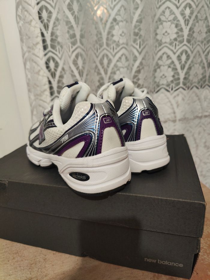 New Balance 740 neuve pointure 37 - photo numéro 3