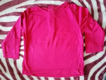 Tee-shirt fille taille 12 mois