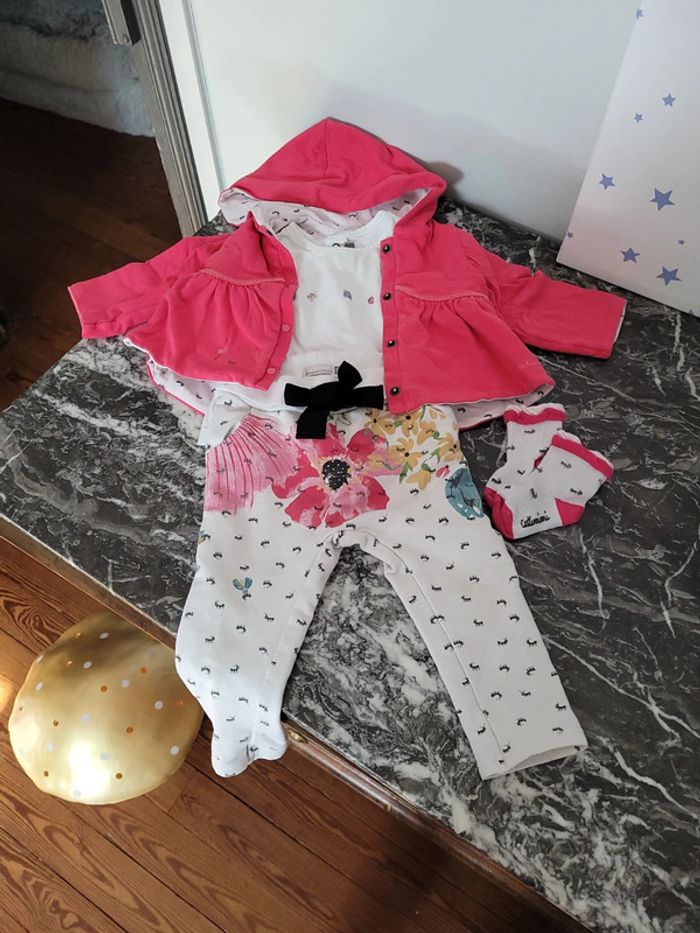 Ensemble Catimini t. 6 mois - photo numéro 2