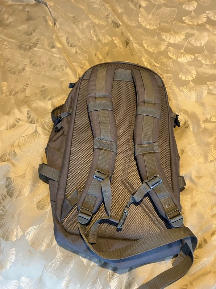 Sac à dos gymshark kaki - photo numéro 2