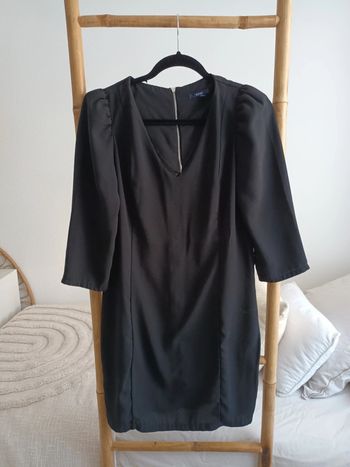Robe noire col V 38