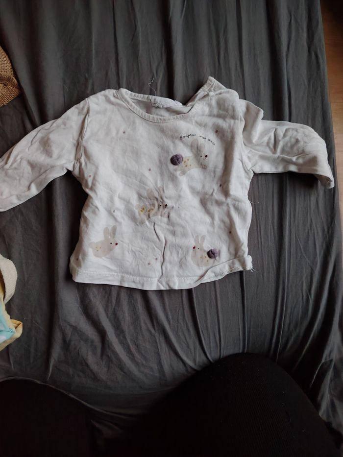 T-shirt à manches longues taille 3 mois motif lapin