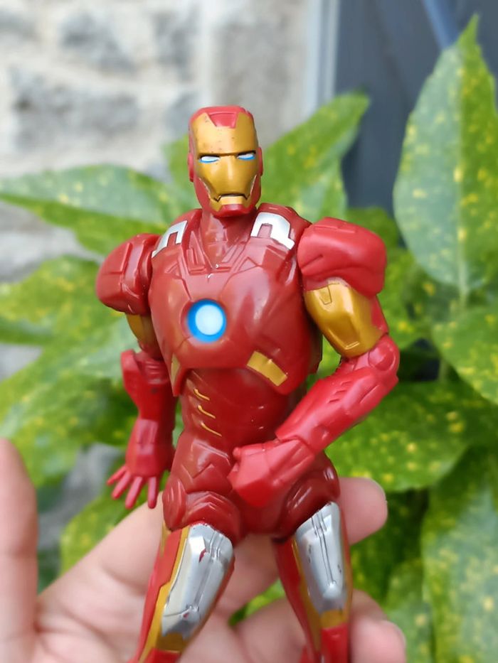 Figurine Iron man Marvel The Avengers Mighty Battlers Repulsor Battling - photo numéro 2