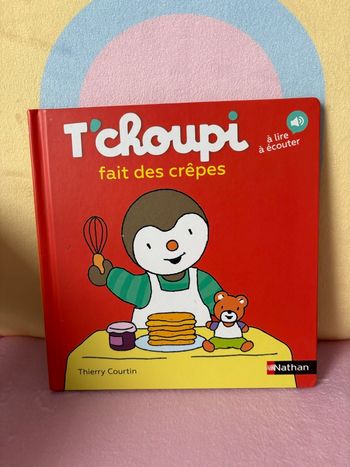 T’choupi fait des crêpes.