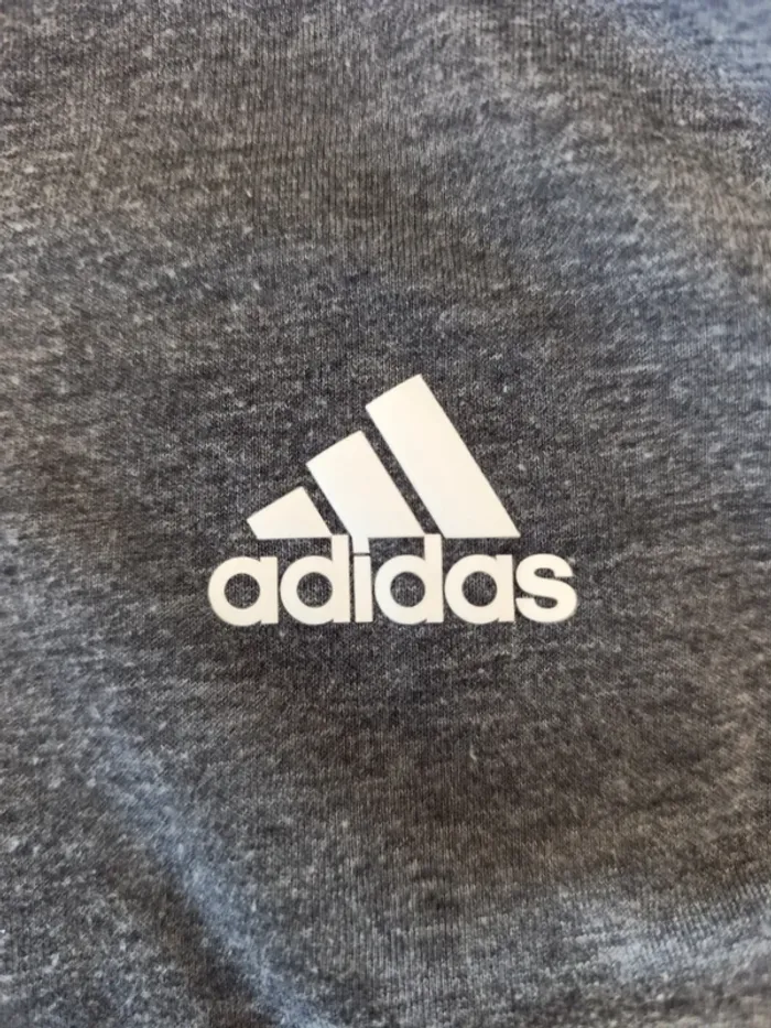 T-shirt adidas aeroready gris - photo numéro 8