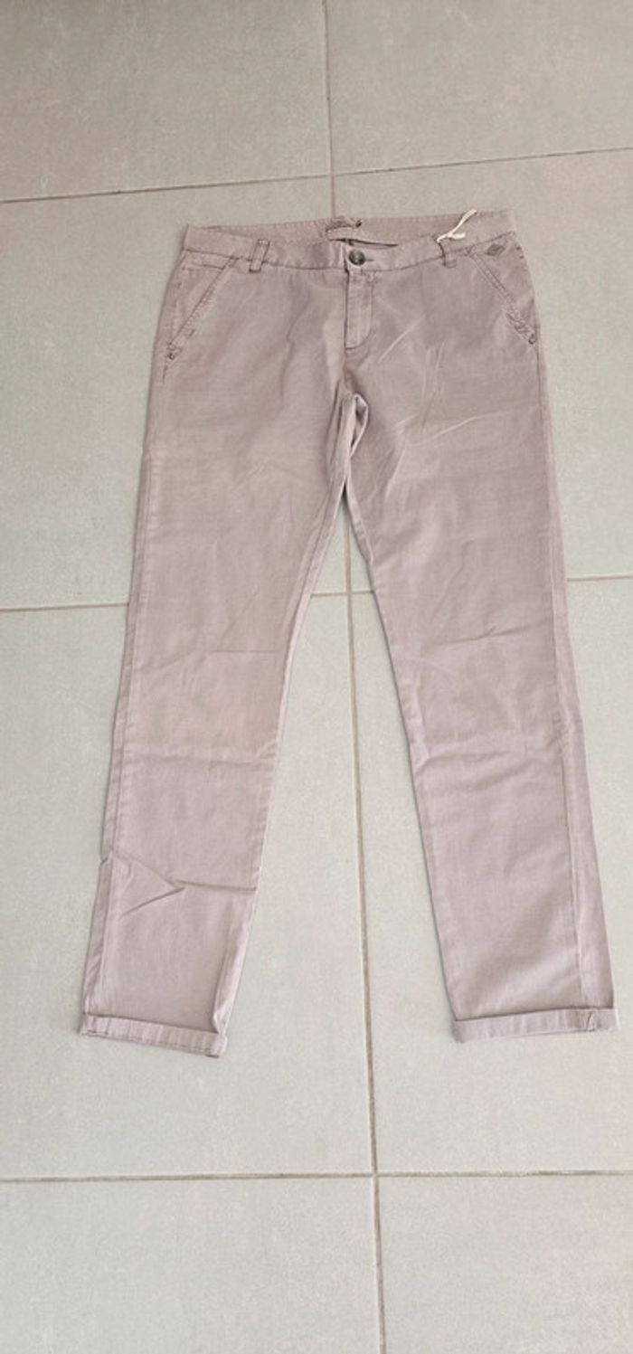 Chino Ddp taille 42 toucher doux
