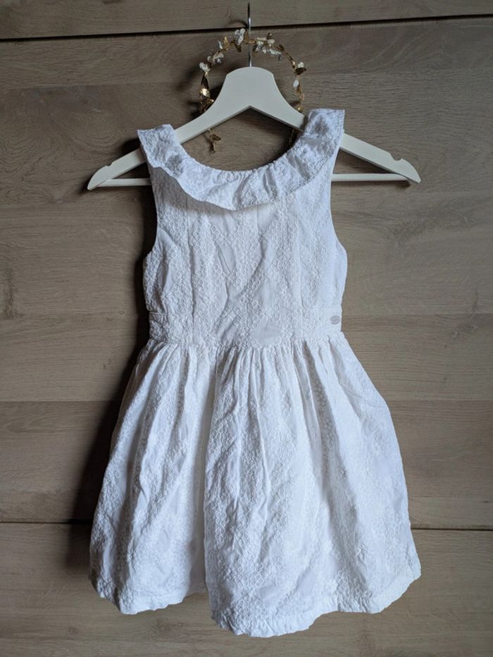 Robe de cérémonie et couronne dorée Sergent major