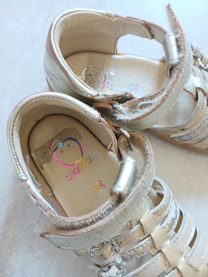 Chaussure taille 23 - photo numéro 3