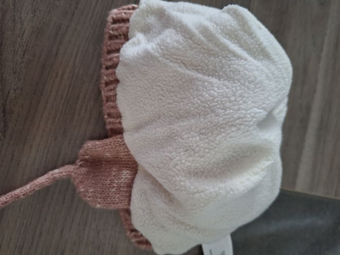 Bonnet 3 - 9 mois - photo numéro 2