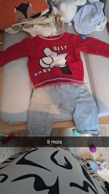 Lot tenues 9 mois