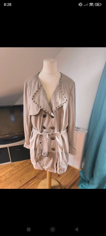 Trench en suédine beige Armand Thiery M 