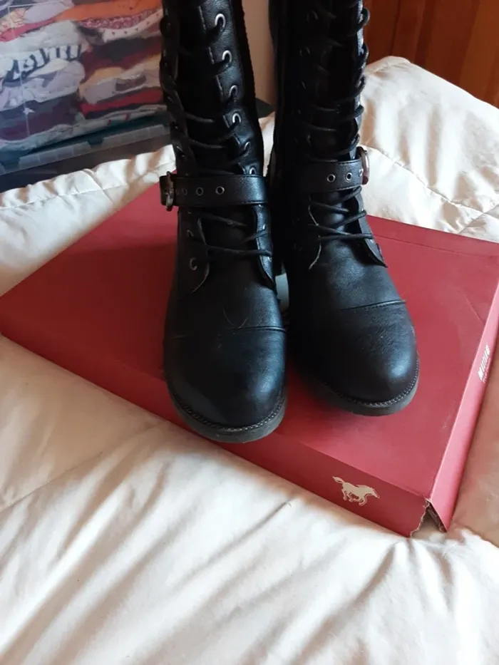 Bottes mi-mollet taille S mustang pointure 40 - photo numéro 11