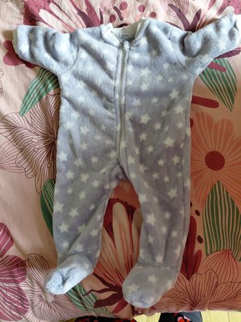 Sur pyjama ou pyjama
