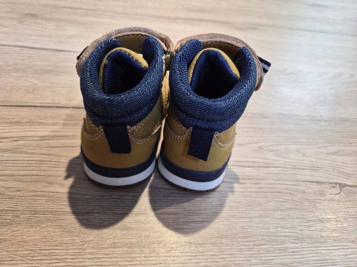 Chaussures montantes camel, Freemouss, pointure 20. - photo numéro 4