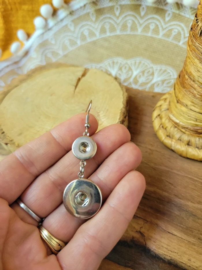Support boucles d'oreilles double pour boutons pressions 12mm et 18mm - photo numéro 5