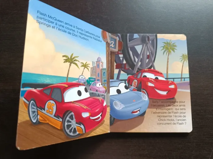 Livre cartonné CARS: LA COURSE À LA GLOIRE - photo numéro 2