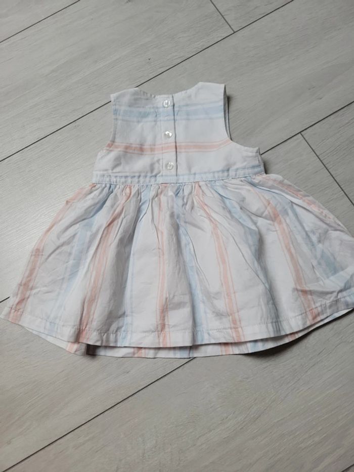Robe 6 mois - photo numéro 5