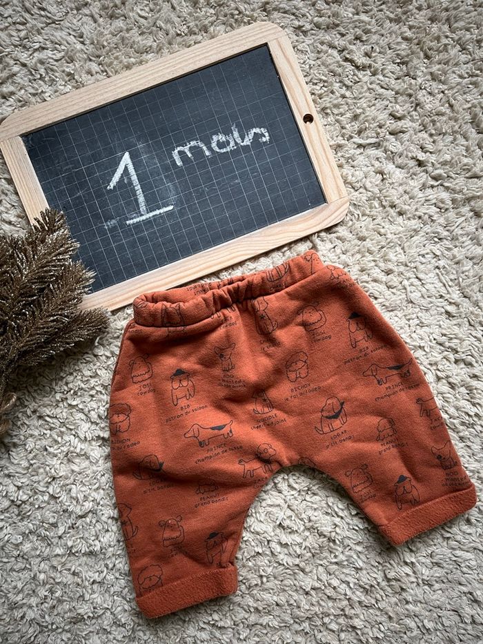 Jogging marron taille 1 mois