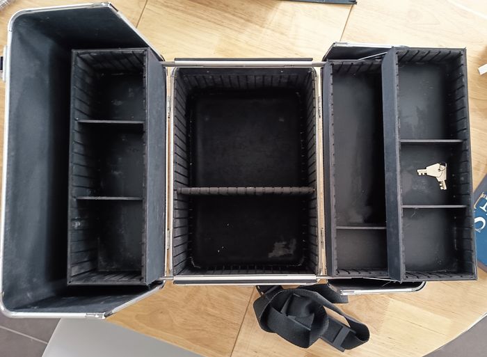 Beautycase professionnelle - photo numéro 3