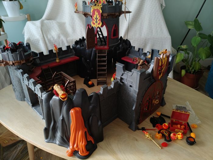 Châteaufort Playmobil - photo numéro 3