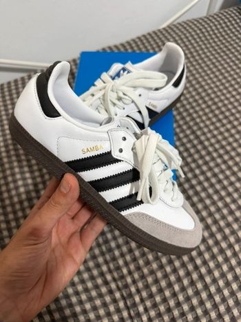 Aadidas originals Taille  41