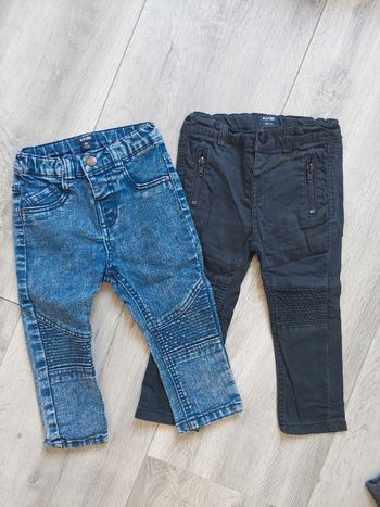 Lot x2 jeans 18 mois