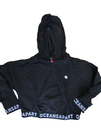 sweat top crop a capuche marque oceans apart taille indiquée S = 36/38