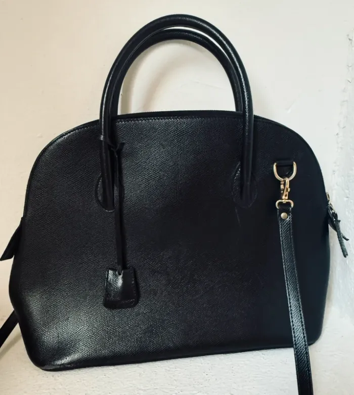 Sac Céline modèle Bolide M94 cuir noir – Excellent état - photo numéro 2