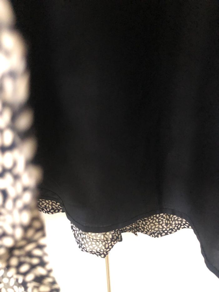 Juppe longue légère . Taille 44 . Neuf - photo numéro 3