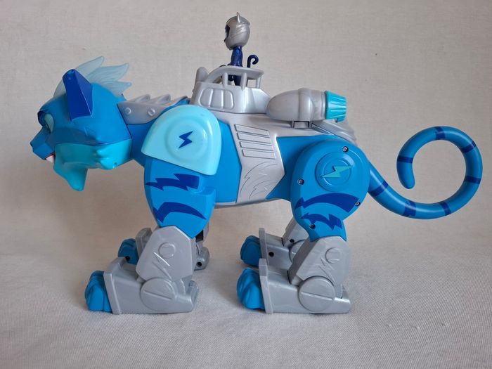 Pyjamasques Animal Power – Super Chat de combat rugissant - photo numéro 4