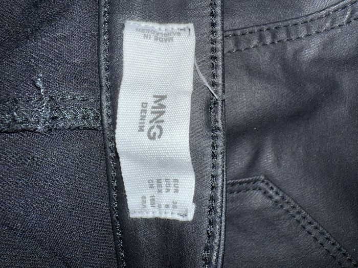 Pantalon en simili cuir Mango - Taille 38 - Porté une seule fois - photo numéro 4