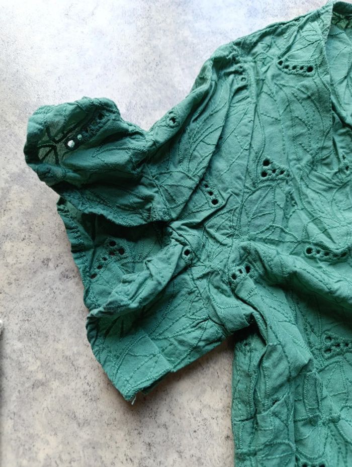 Top vert broderie - photo numéro 3