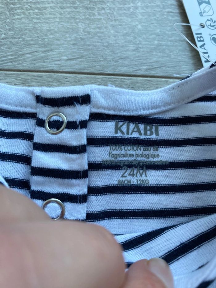 2 tee-shirt neufs kiabi 24 mois - photo numéro 5