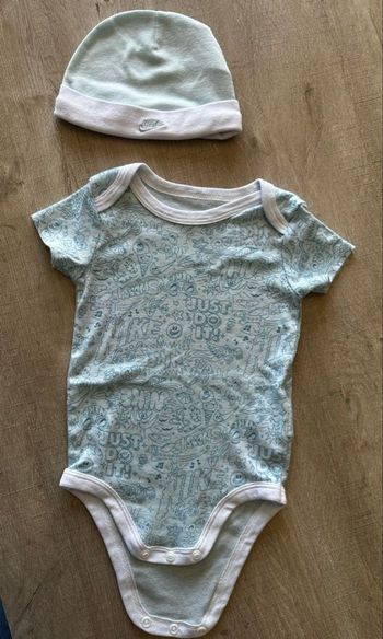 Bodie Nike 6-12 mois 