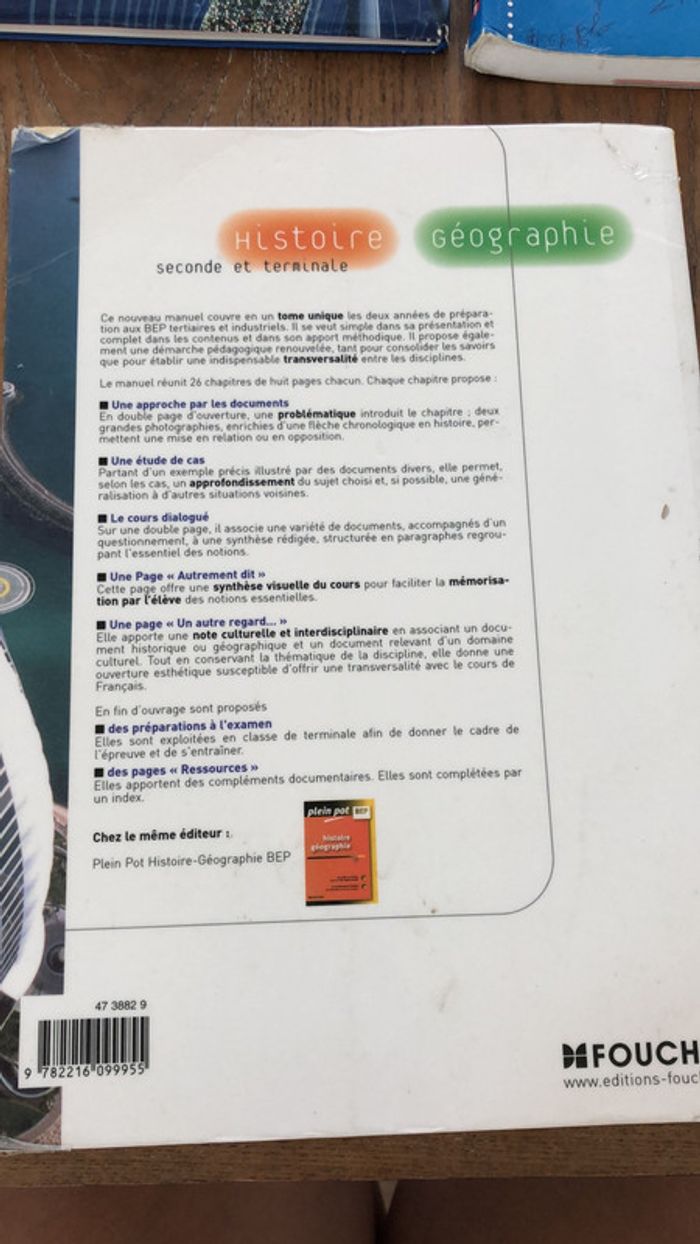 Livre scolaire histoire géo BEP seconde terminale - photo numéro 2