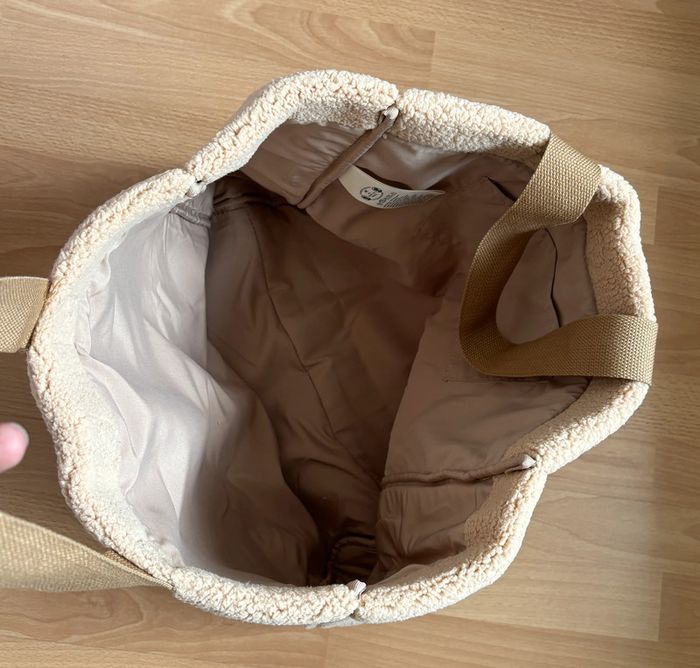 Magnifique sac beige moumoute / bouclettes - photo numéro 2