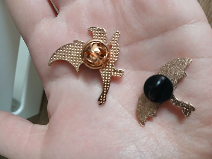 Pin's dragons dorées - photo numéro 2
