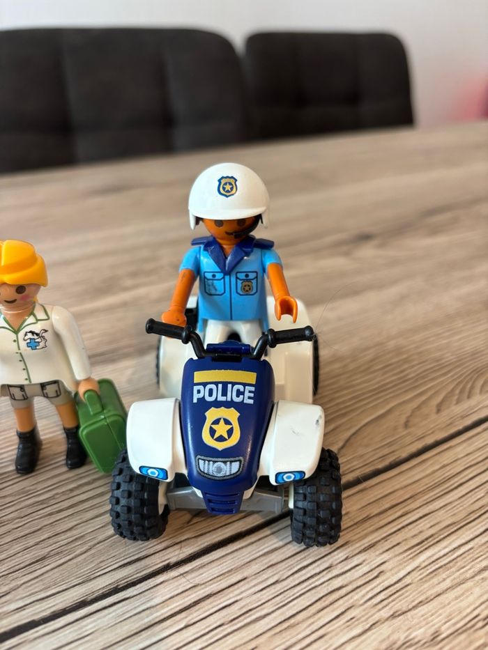 Lot de figurines Playmobil - photo numéro 4