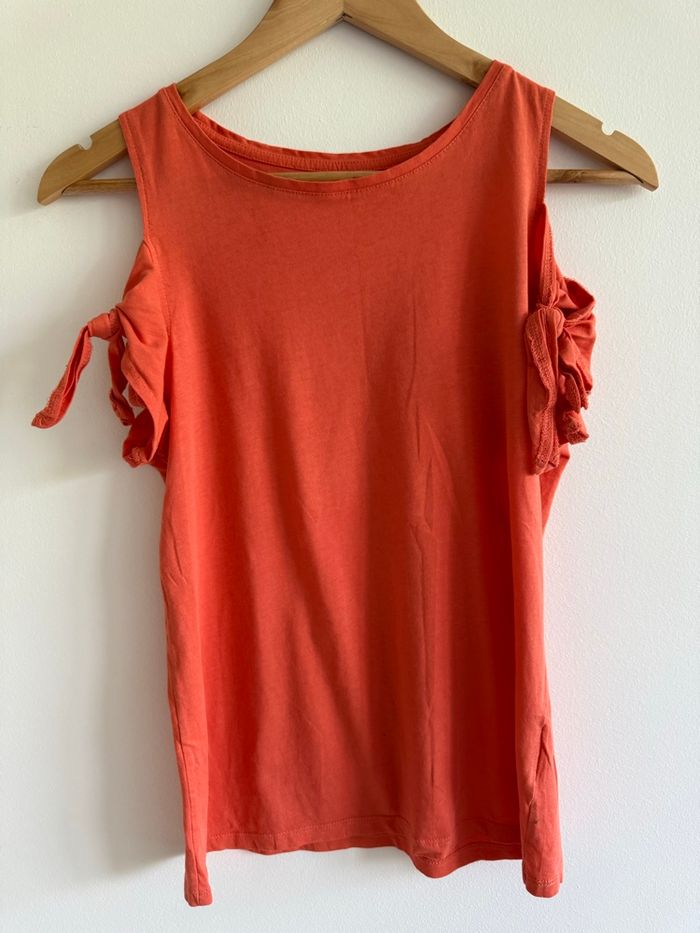 Top épaules dénudée orange in extenso taille 36 S