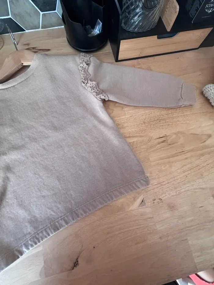 Petit pull beige • Kiabi • 4 ans - photo numéro 4