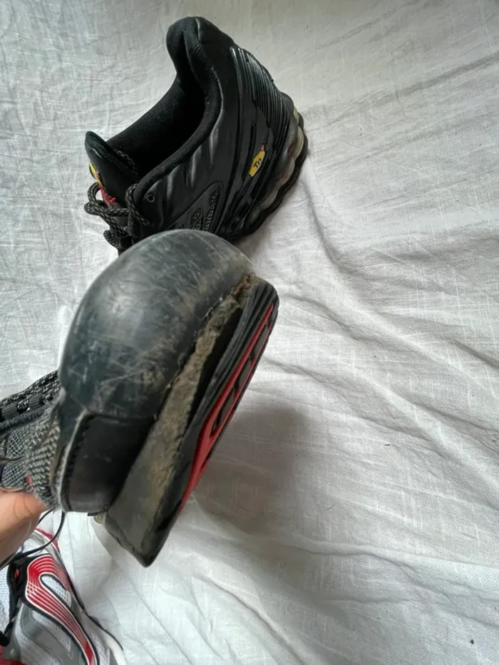 Baskets Nike TN Air Max Plus – Taille 44 – Noir – Très bon état - photo numéro 6