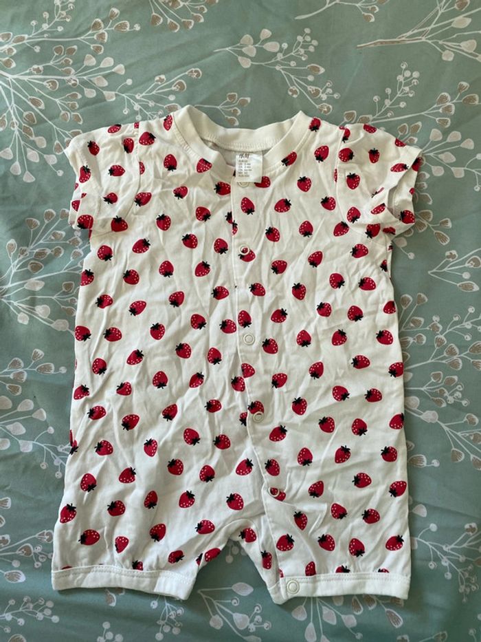 Combinaison taille 2/4 mois h&m