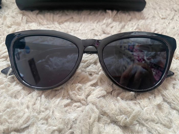 Lunettes de soleil - photo numéro 2