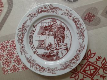 Assiette décorative