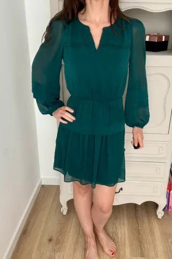 Robe Naf Naf en mousseline – Décolleté V, manches longues