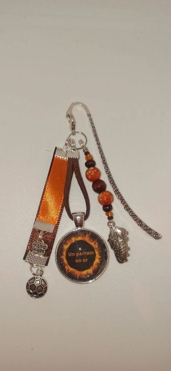 Cadeau parrain, marque page " un parrain en or"