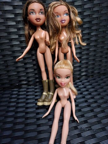 Poupées bratz 