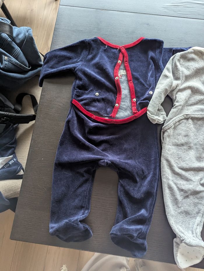 Lot pyjamas 6 mois velours - photo numéro 5